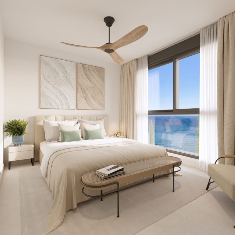 Main bedroom with sea view