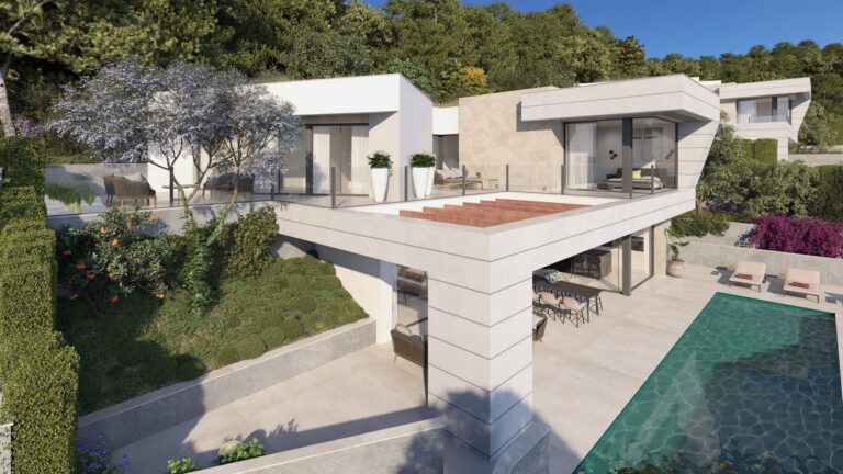 Villa with garden and pool on the slope